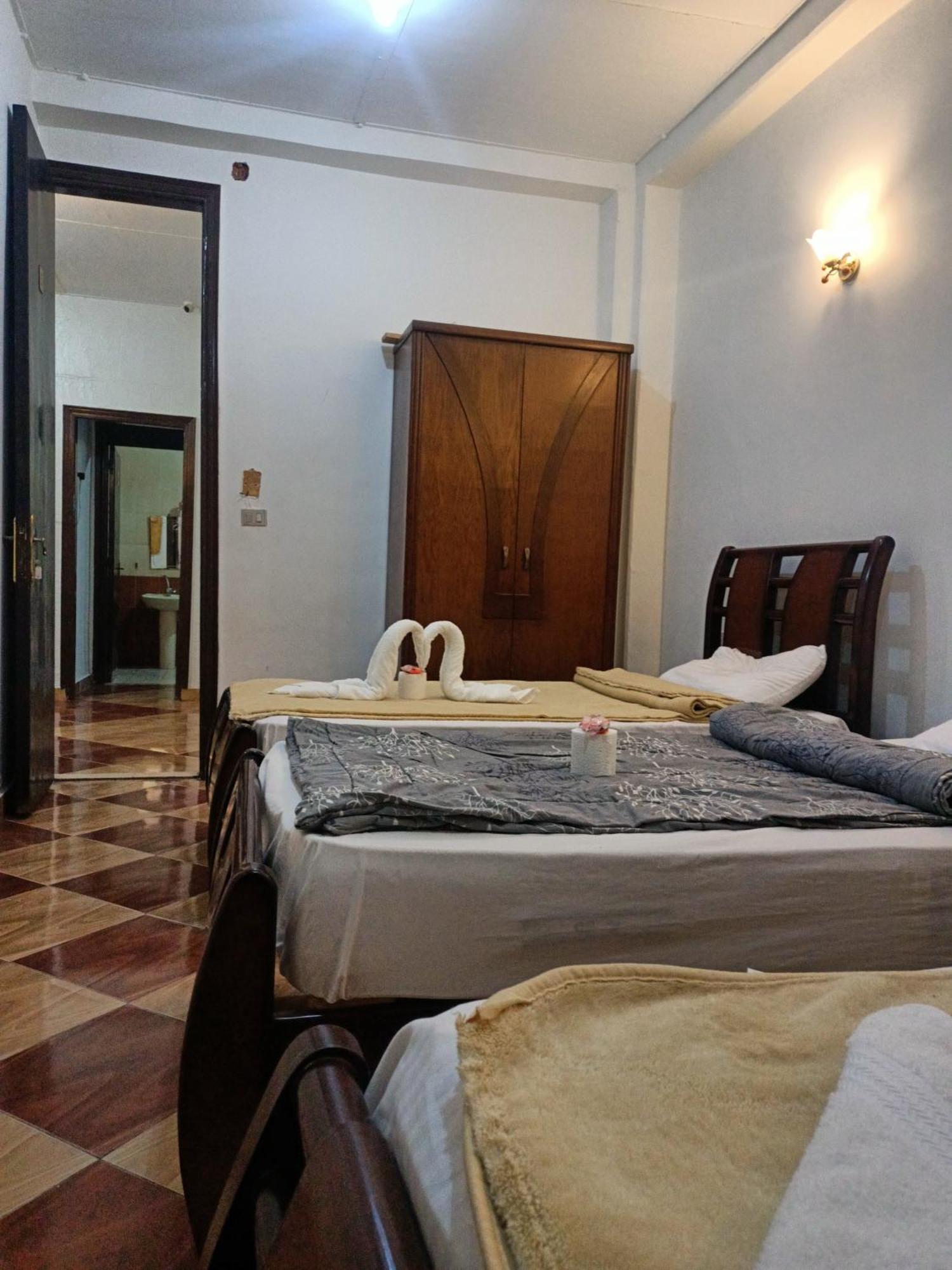 Family Palace Apartment