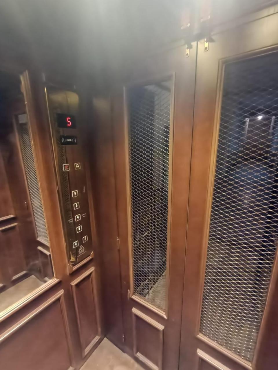 Apartment Family Palace