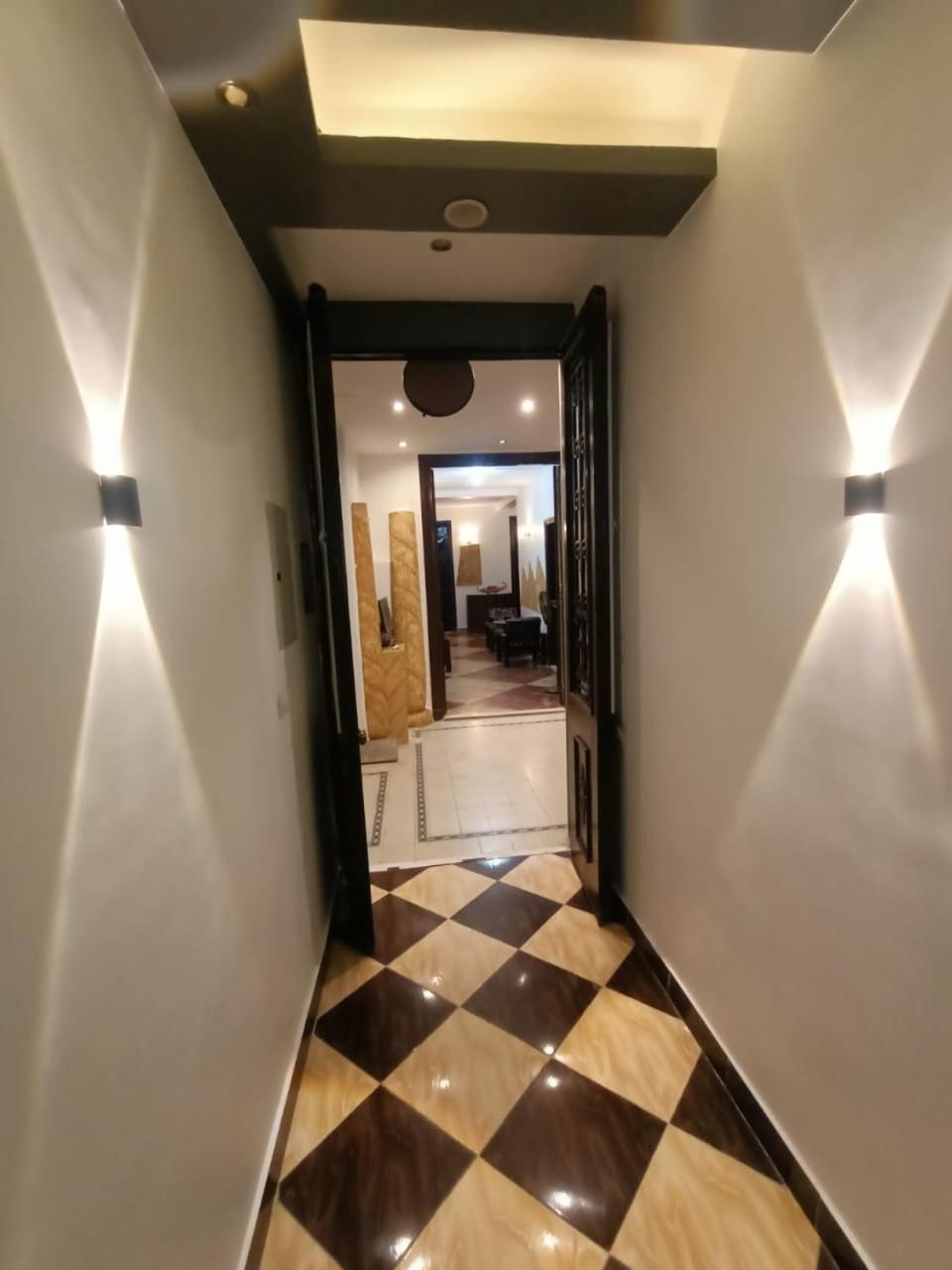 Family Palace Apartment *